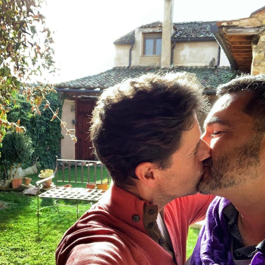 La Casona De Castilnovo - Gay Men Only Valdesaz Exterior foto