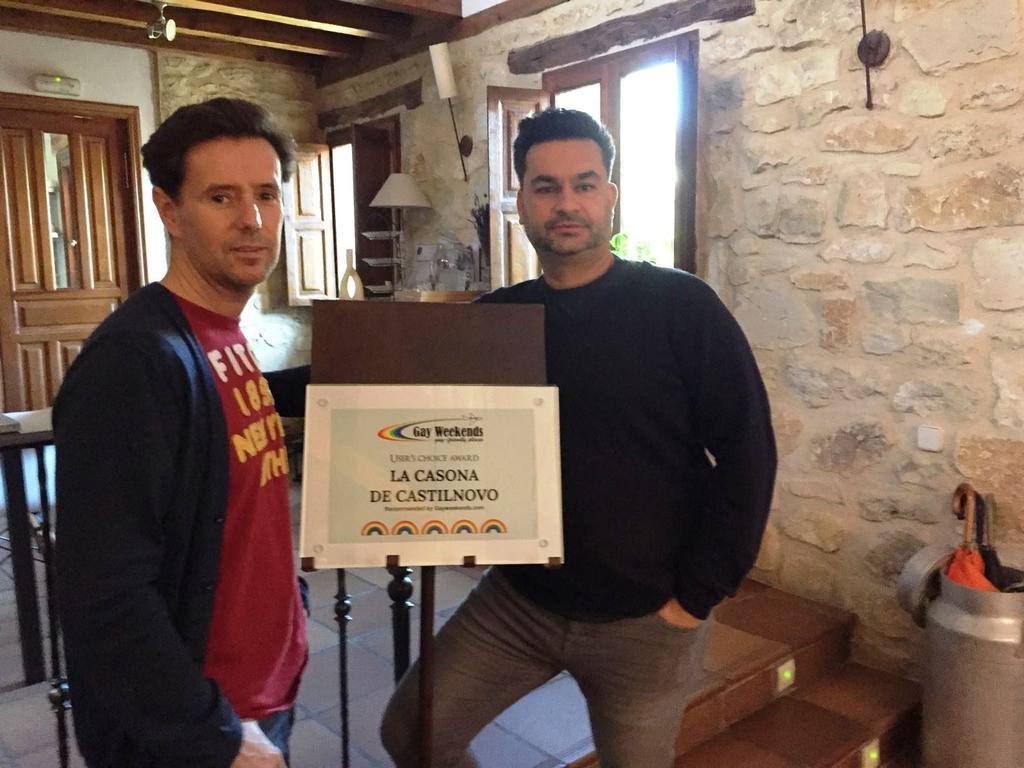 La Casona De Castilnovo - Gay Men Only Valdesaz Exterior foto