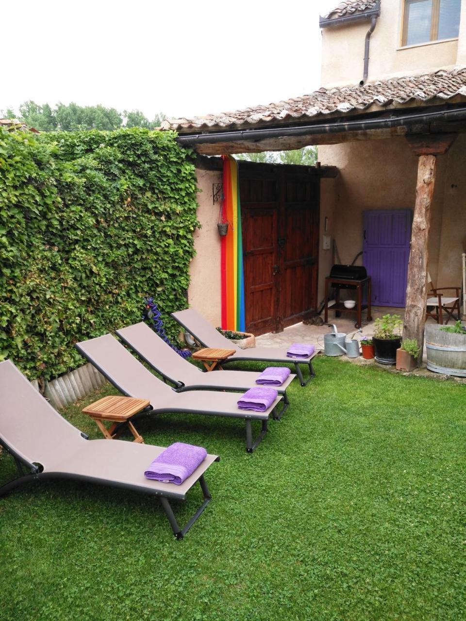 La Casona De Castilnovo - Gay Men Only Valdesaz Exterior foto